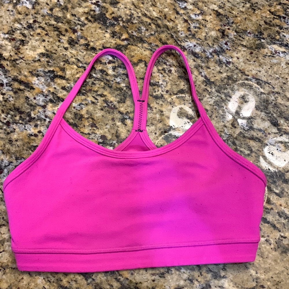 Lululemon size 4 pink sports bra